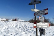 72 Alla Bocca del Palio (1390 m) prendiamo in direzione Costa del Palio